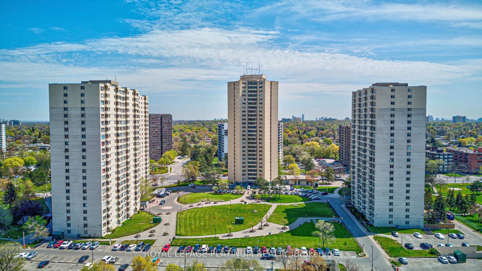 408 - 330 Dixon Road, The Westway, Toronto 