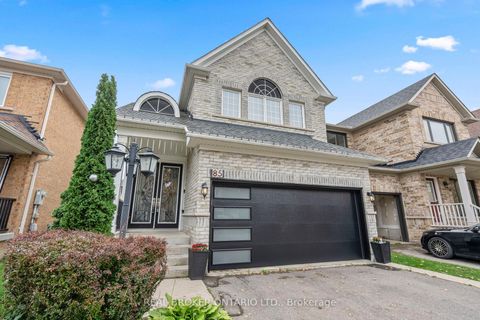 Photo 2 at 85 Laurier Avenue, Oak Ridges, Richmond Hill