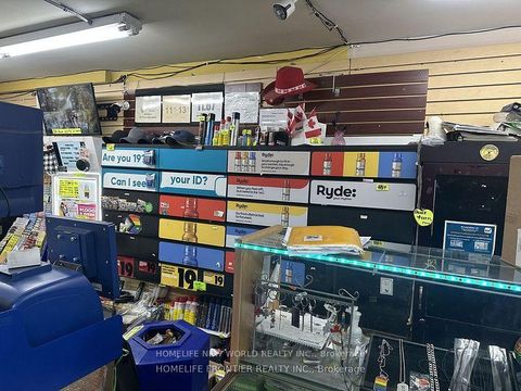 Photo 2 at 473A Church Street, Yonge Corridor, Toronto