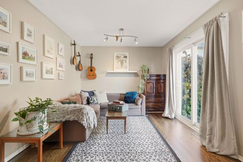 Photo 3 at 33 Porter Crescent, Grove East, Barrie