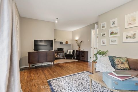 Photo 5 at 33 Porter Crescent, Grove East, Barrie