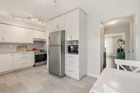 Photo 17 at 33 Porter Crescent, Grove East, Barrie