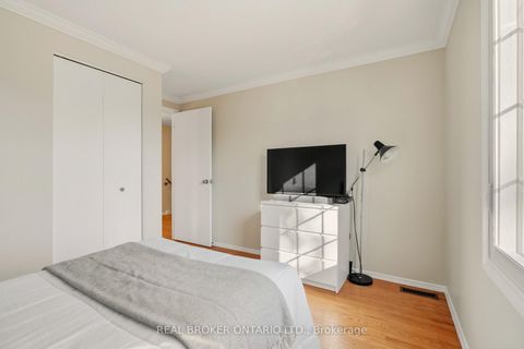 Photo 27 at 33 Porter Crescent, Grove East, Barrie