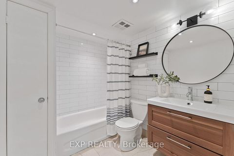 Photo 27 at 401 - 1029 King Street W, Niagara, Toronto