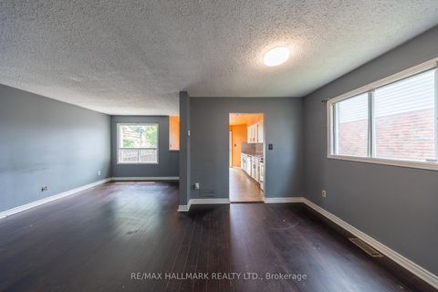 Photo 5 at 200 Adele Crescent, McLaughlin, Oshawa