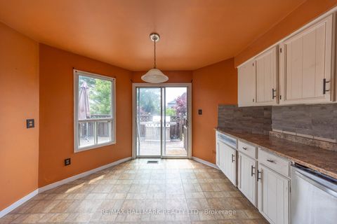 Photo 11 at 200 Adele Crescent, McLaughlin, Oshawa