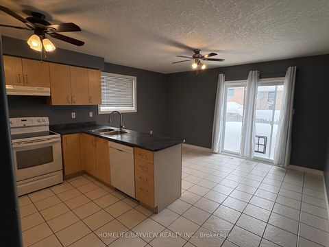 Photo 8 at 4 Quinlan Road, Georgian Drive, Barrie