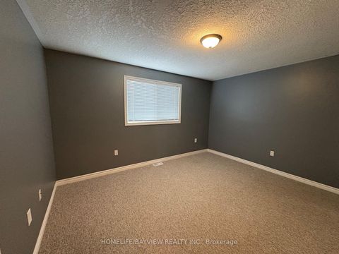 Photo 9 at 4 Quinlan Road, Georgian Drive, Barrie