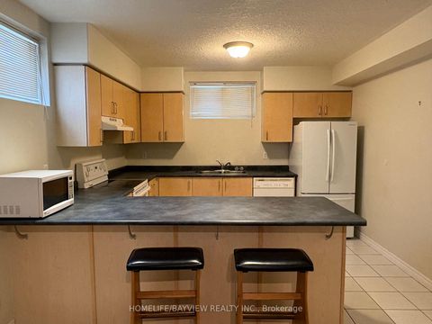 Photo 17 at 4 Quinlan Road, Georgian Drive, Barrie