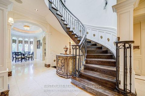Photo 13 at 216 Parkview Avenue, Willowdale East, Toronto