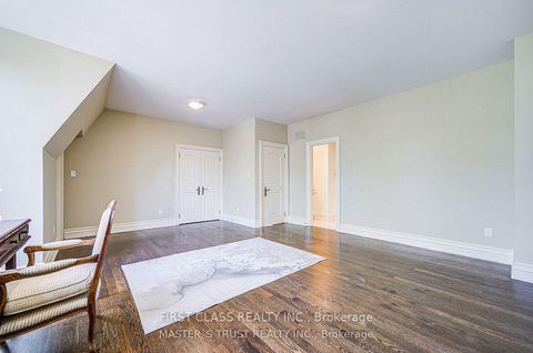 Photo 27 at 216 Parkview Avenue, Willowdale East, Toronto