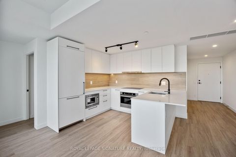 Photo 12 at 1412 - 1050 Eastern Avenue, The Beaches, Toronto
