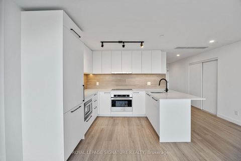 Photo 13 at 1412 - 1050 Eastern Avenue, The Beaches, Toronto