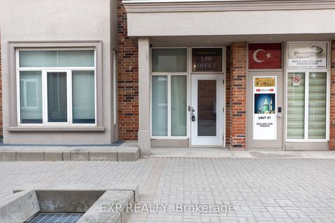 Photo 2 at 8 - 951 Wilson Avenue, CFB, Toronto