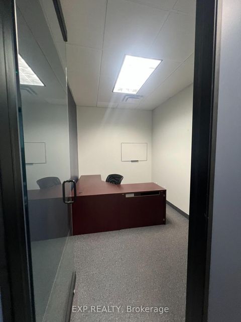 Photo 7 at 8 - 951 Wilson Avenue, CFB, Toronto