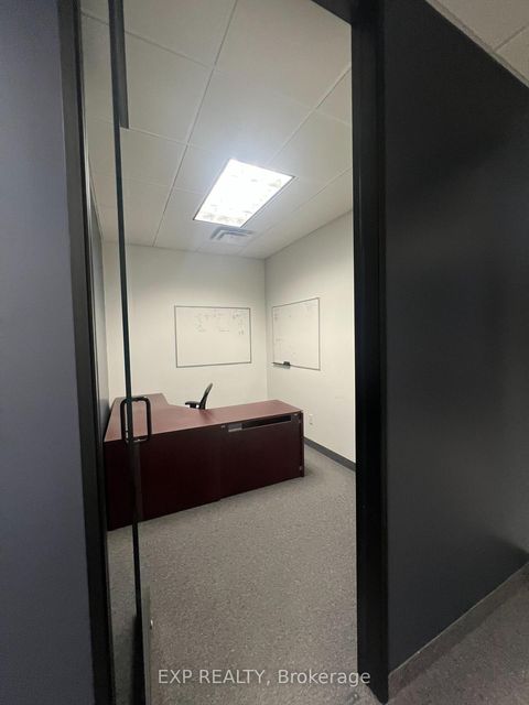 Photo 9 at 8 - 951 Wilson Avenue, CFB, Toronto