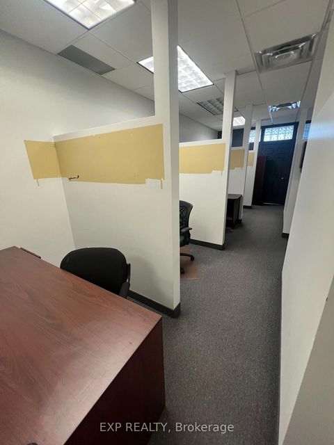 Photo 23 at 8 - 951 Wilson Avenue, CFB, Toronto