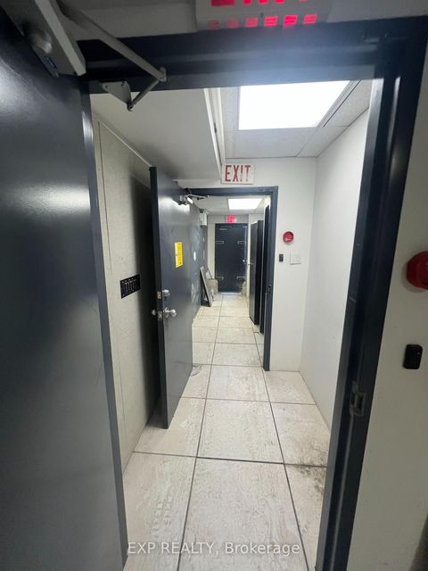 Photo 31 at 8 - 951 Wilson Avenue, CFB, Toronto