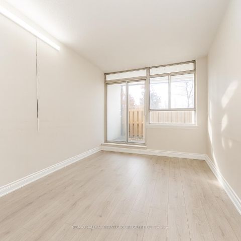 Photo 4 at 103 - 100 Wingarden Court, Malvern, Toronto