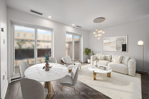 Photo 5 at 236 - 165 Cherokee Boulevard N, Pleasant View, Toronto