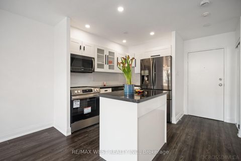 Photo 11 at 236 - 165 Cherokee Boulevard N, Pleasant View, Toronto