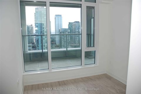 Photo 12 at 1703 - 576 Front Street W, Waterfront Communities C1, Toronto