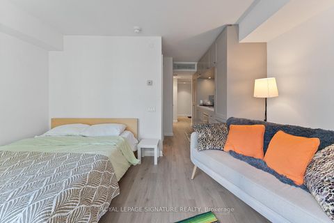 Photo 9 at 1013 - 155 Yorkville Avenue, Annex, Toronto