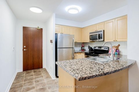 Photo 5 at 2209 - 5 Michael Power Place, City Centre West, Toronto