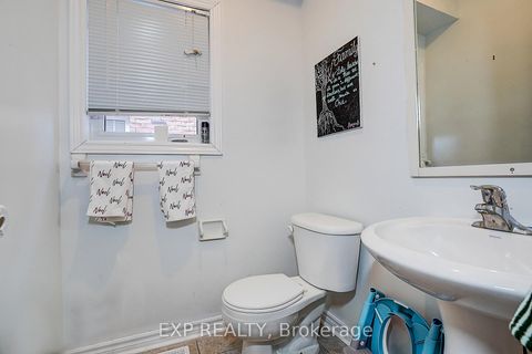 Photo 11 at 290 Country Lane, Painswick South, Barrie