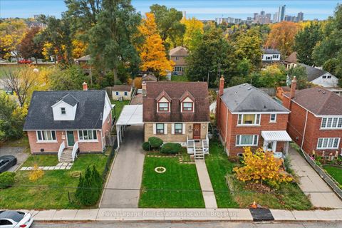 Photo 2 at 135 Tiago Avenue, Parkview, Toronto