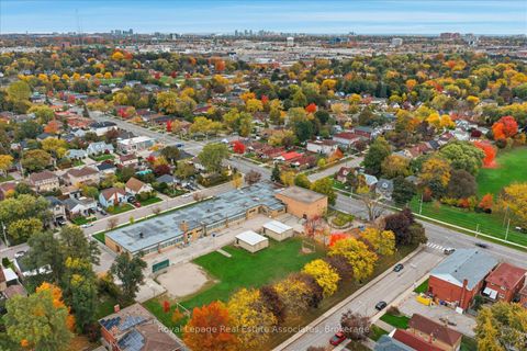 Photo 10 at 135 Tiago Avenue, Parkview, Toronto