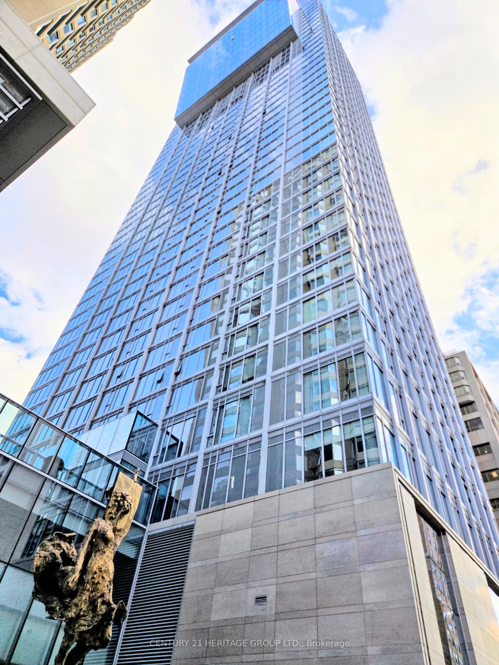 412 - 188 Cumberland Street, Annex, Toronto 