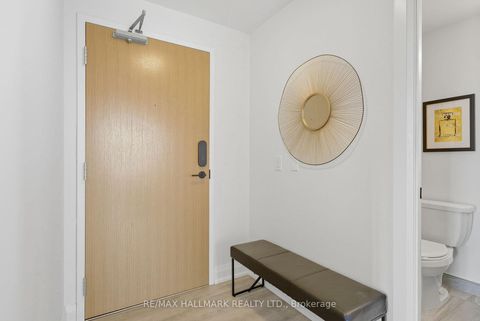 Photo 4 at 513 - 2369 Danforth Avenue, Danforth, Toronto