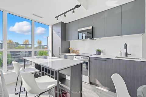 Photo 6 at 513 - 2369 Danforth Avenue, Danforth, Toronto