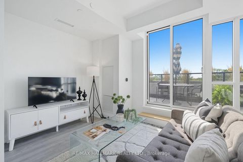 Photo 9 at 513 - 2369 Danforth Avenue, Danforth, Toronto