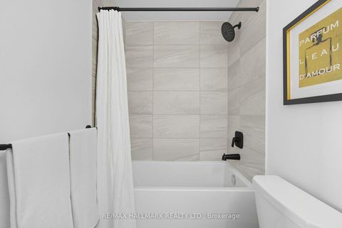 Photo 16 at 513 - 2369 Danforth Avenue, Danforth, Toronto