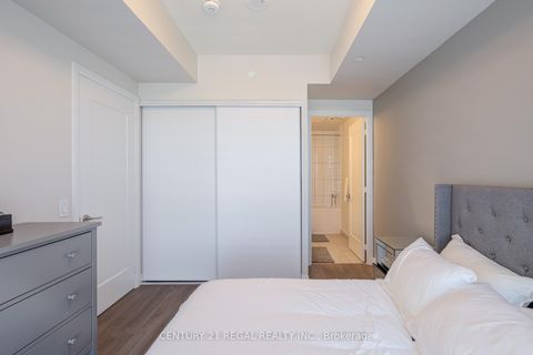 Photo 9 at 2125 - 9000 Jane Street, Vellore Village, Vaughan