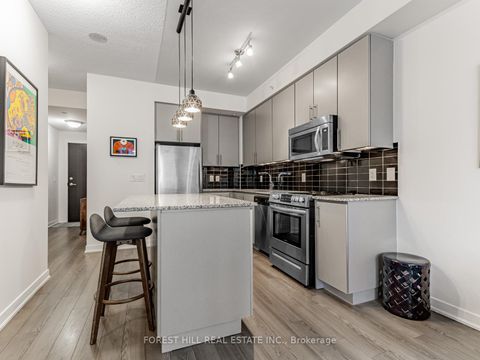 Photo 11 at 517 - 60 Berwick Avenue, Eglinton, Toronto