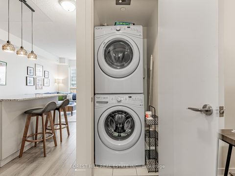 Photo 18 at 517 - 60 Berwick Avenue, Eglinton, Toronto