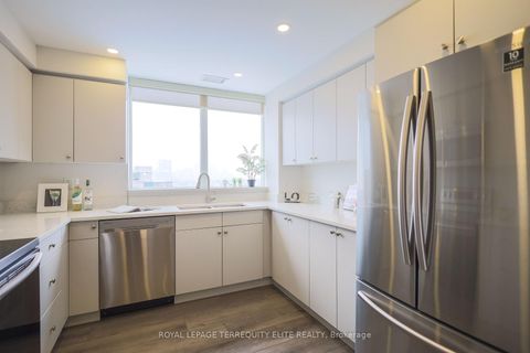 Photo 19 at 1203 - 2 Clairtrell Road, Willowdale East, Toronto