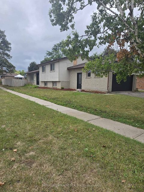 Photo 1 at 3 Sylvia Street, Grove East, Barrie