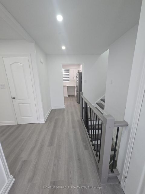 Photo 5 at 3 Sylvia Street, Grove East, Barrie