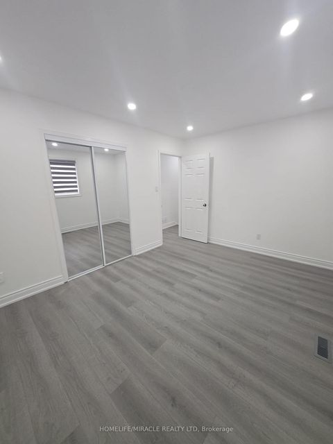 Photo 14 at 3 Sylvia Street, Grove East, Barrie