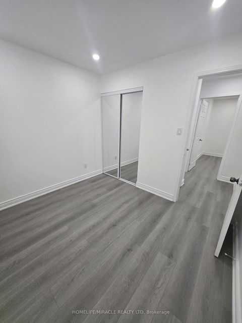 Photo 16 at 3 Sylvia Street, Grove East, Barrie