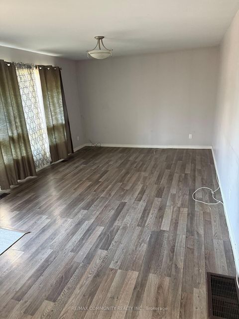 Photo 4 at 2082 St John's Road, Alcona, Innisfil