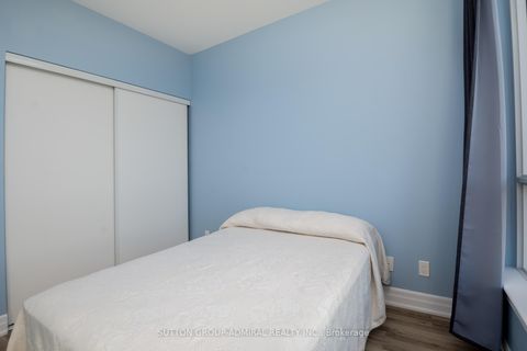 Photo 12 at 216 - 9075 Jane Street, Concord, Vaughan