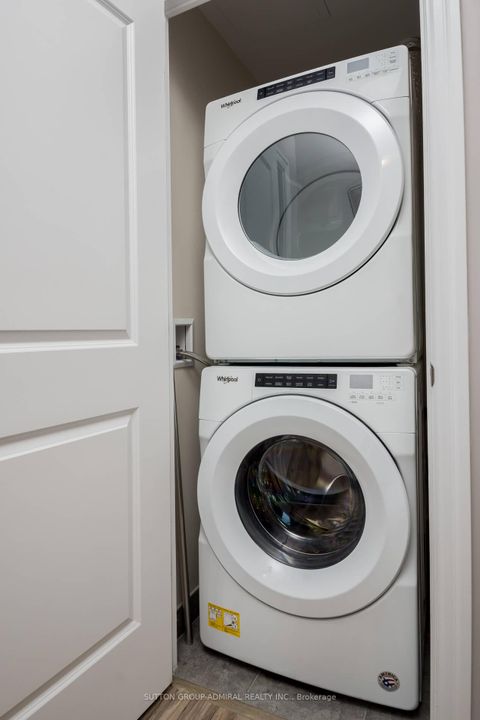 Photo 13 at 216 - 9075 Jane Street, Concord, Vaughan