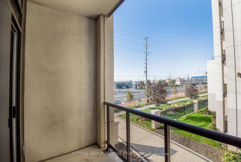 Photo 15 at 216 - 9075 Jane Street, Concord, Vaughan