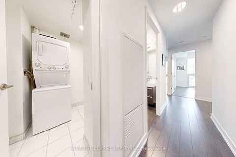 Photo 11 at 1804 - 39 Roehampton Avenue, Mount Pleasant West, Toronto