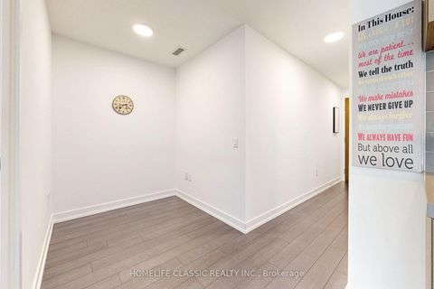 Photo 14 at 1804 - 39 Roehampton Avenue, Mount Pleasant West, Toronto